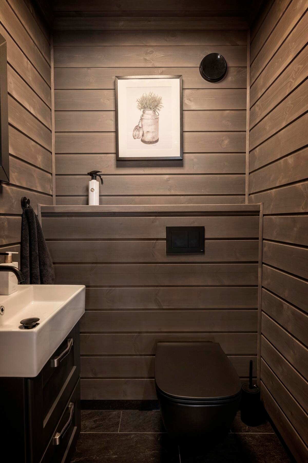 Foto fra WC rom i en annen hyttemodell Galleribilde