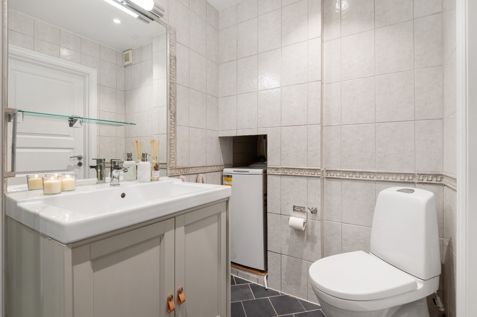 Badet er på ca. 4 kvm. Galleribilde