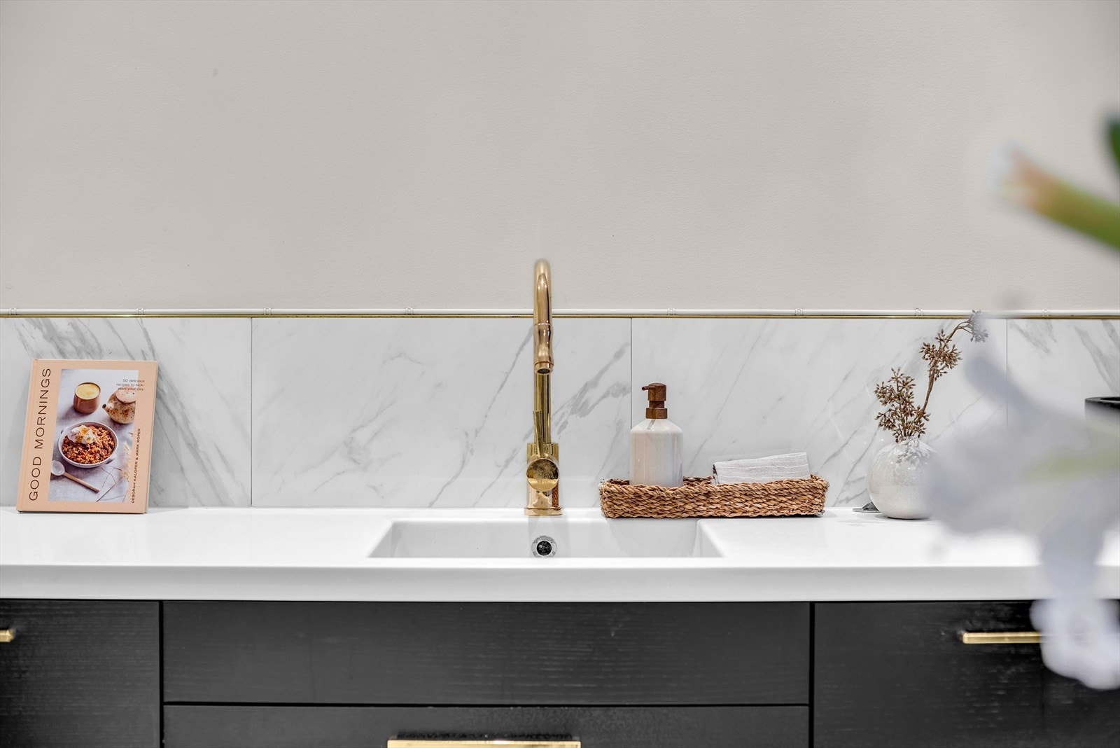 Splashback i porcelenato marmor Galleribilde