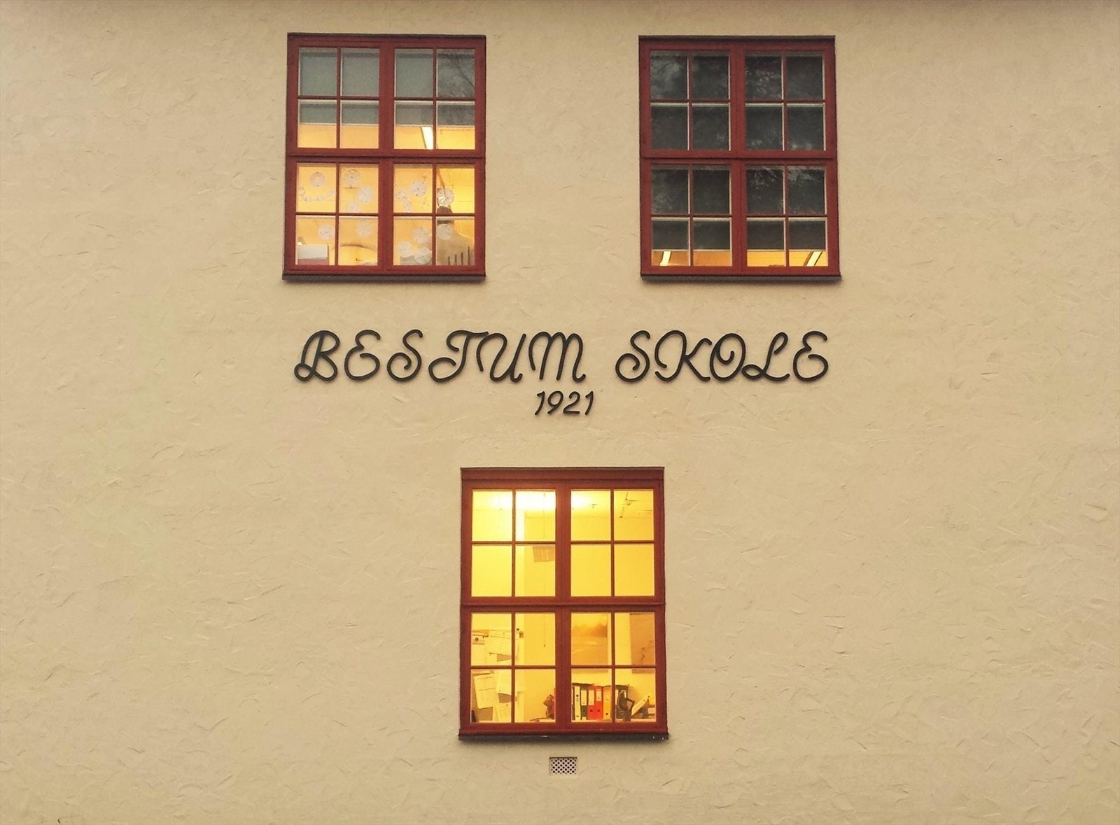 Bestum skole like ved Galleribilde