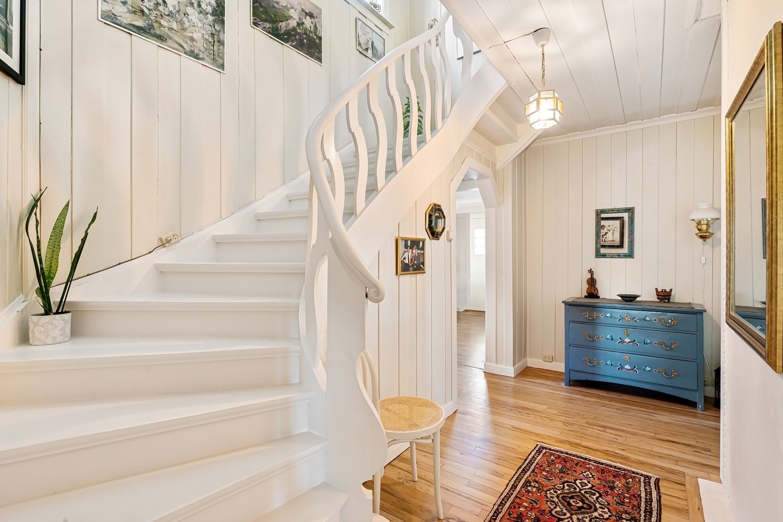 Trapp til overetasje. Galleribilde