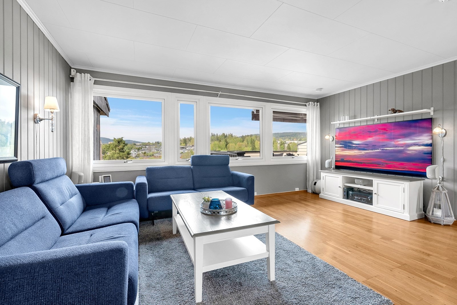 Balkongen sett fra stuen Galleribilde