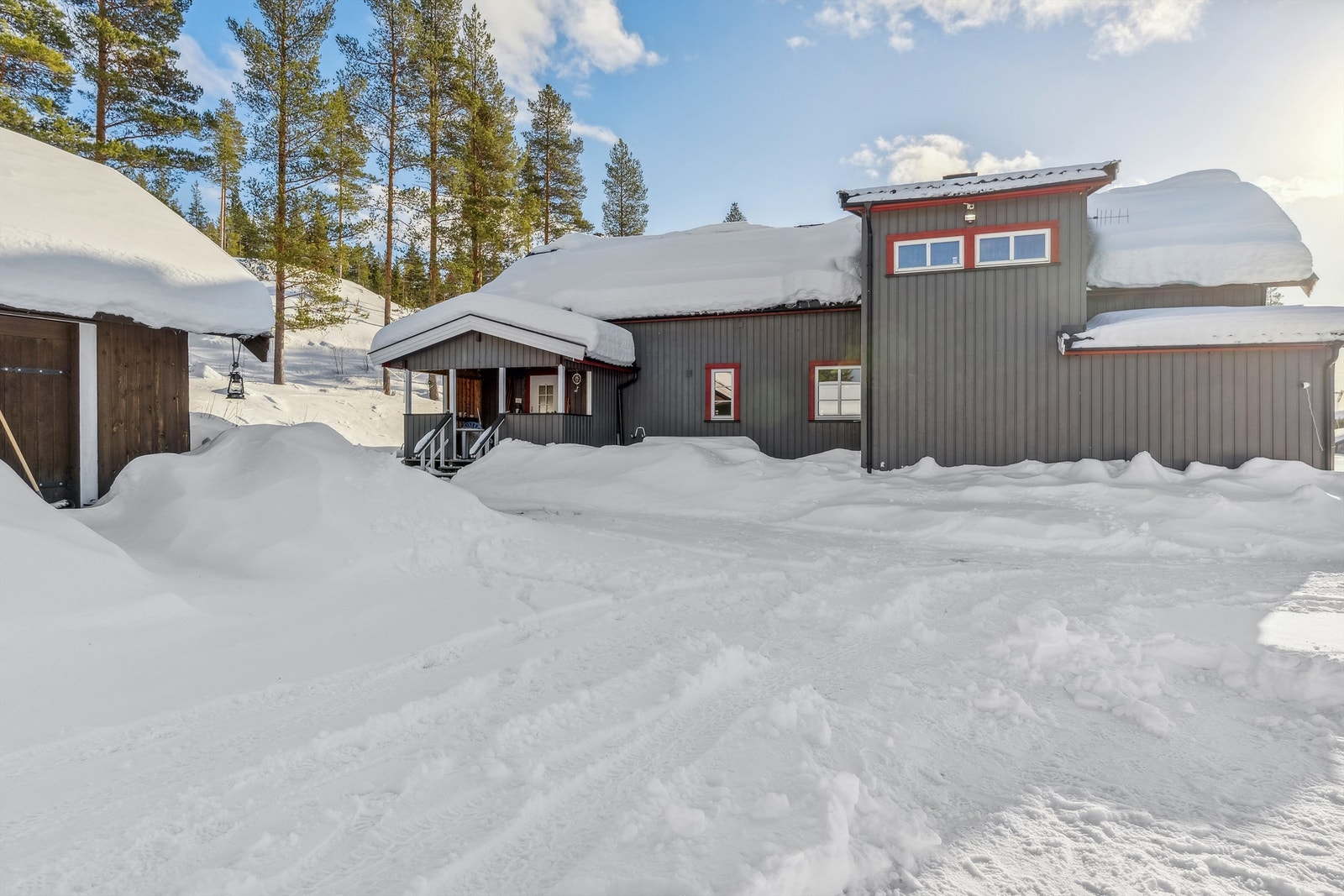 Stor gårdsplass Galleribilde