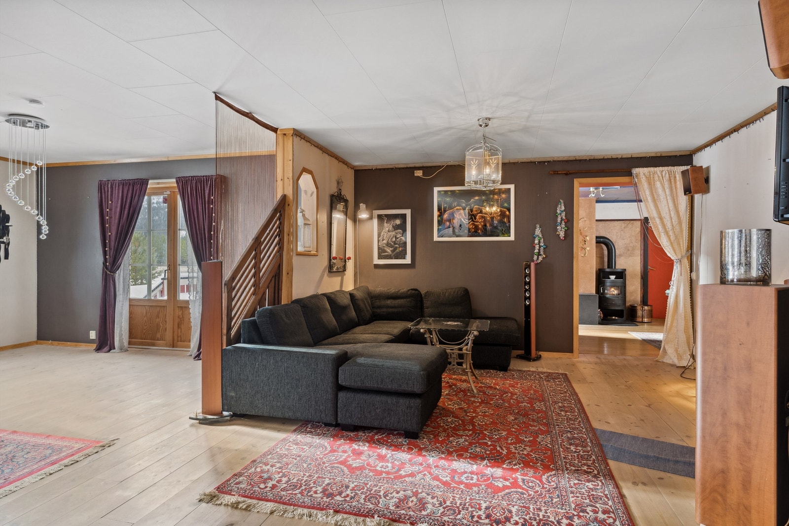 Sofahjørne med TV-plass Galleribilde