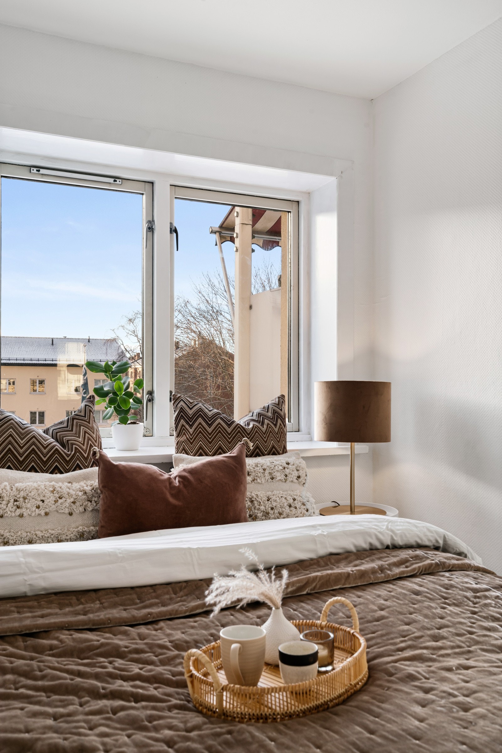 Ekstra lagringsplass finnes i to disponible boder - en på loftet og en i kjelleren. Galleribilde