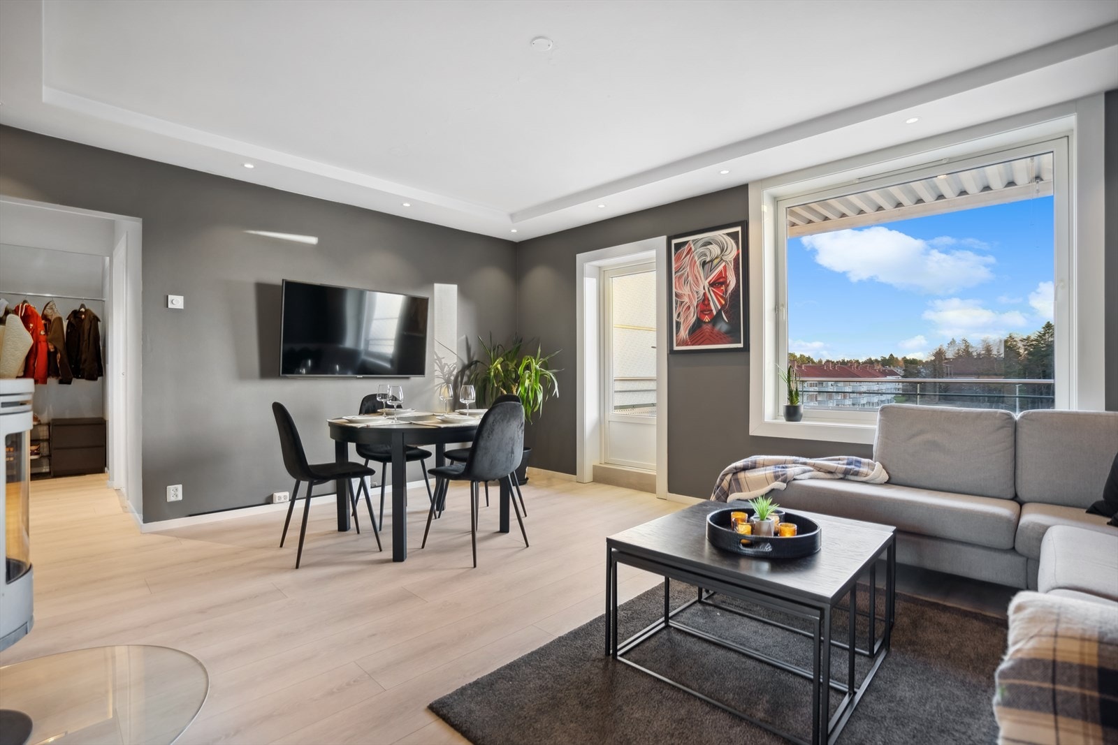 Her er det rikelig med plass til å invitere venner og familie. Galleribilde