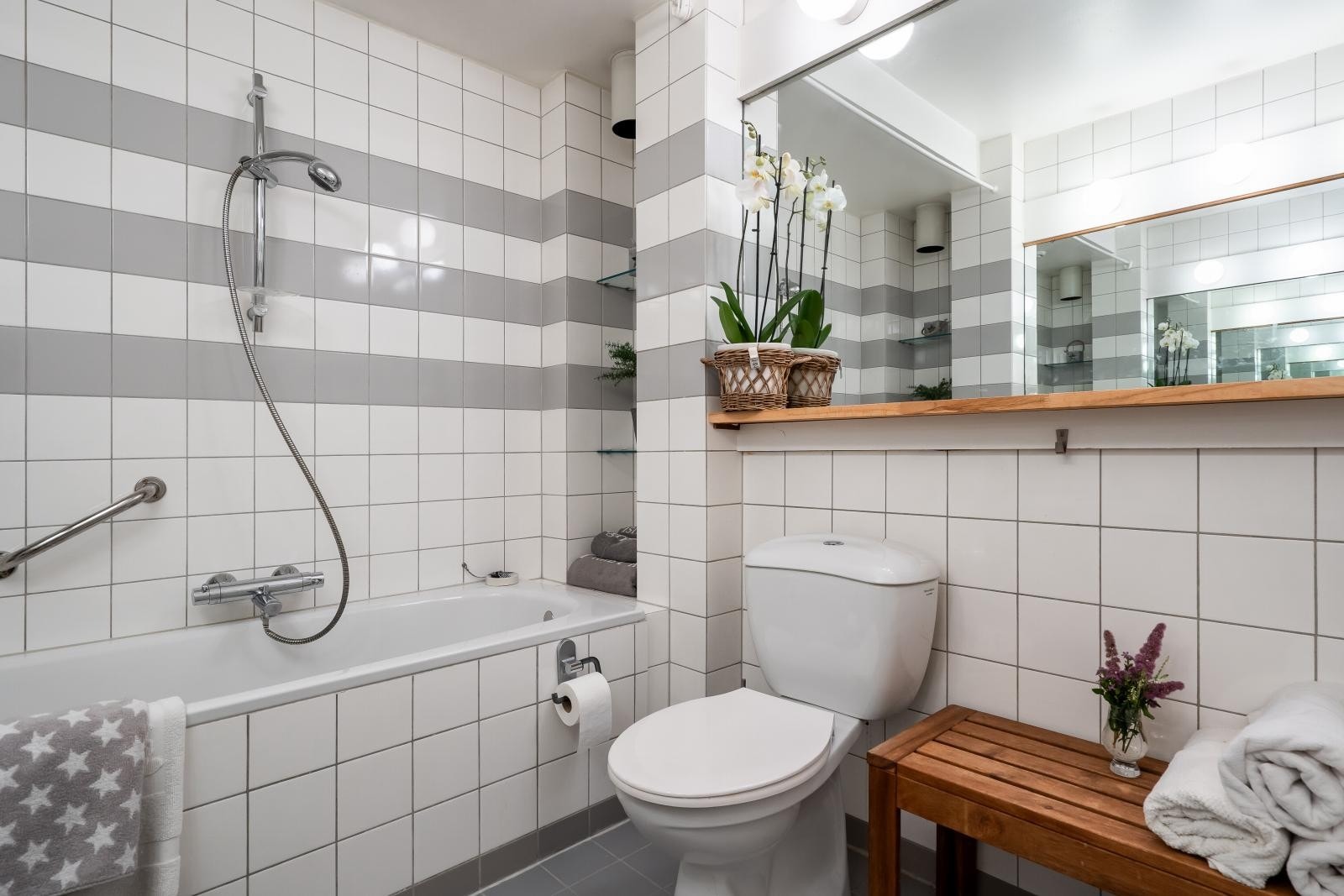 Ingenting sier velvære mer enn å koble av med et varmt bad. Galleribilde