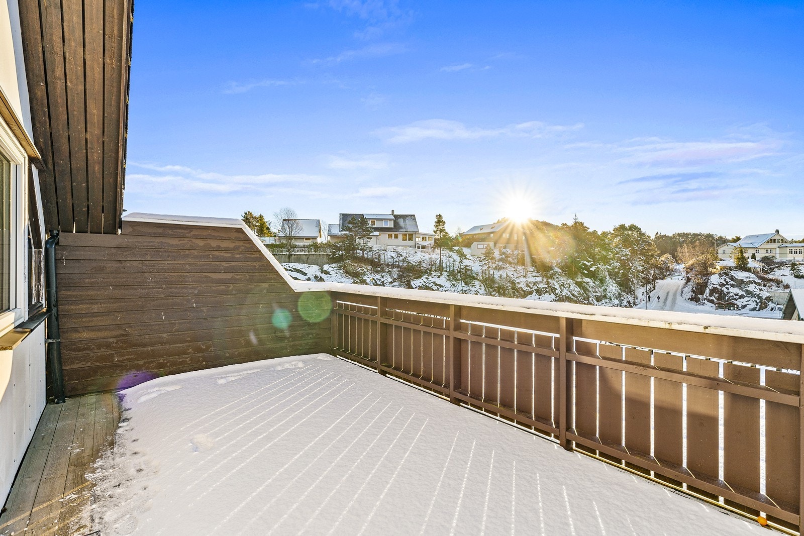 Her ute har man god plass til ønsket innredning. Galleribilde