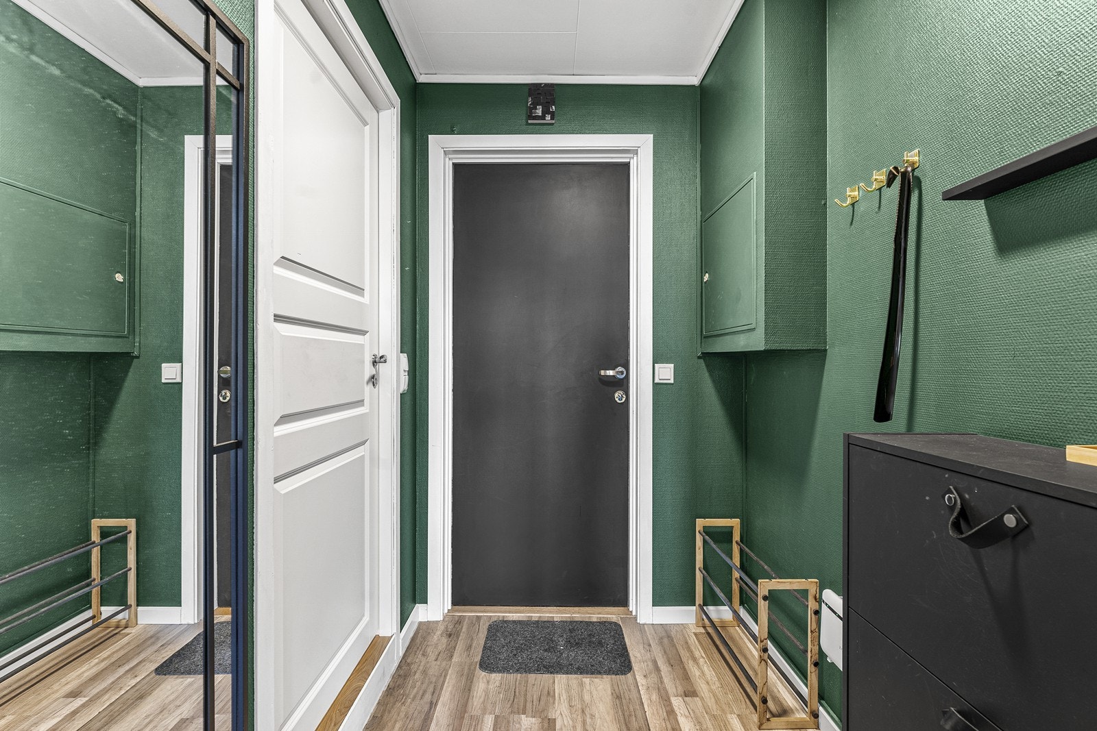 Entré. Galleribilde