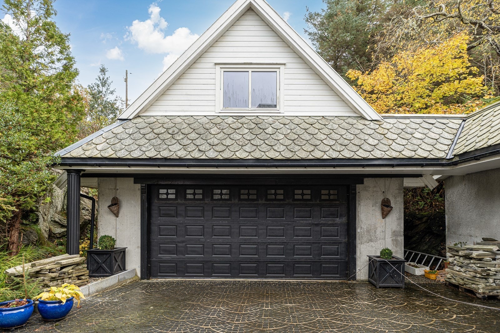 Dobbel garasje med innredet loft (80 kvm) fra 2006 Galleribilde