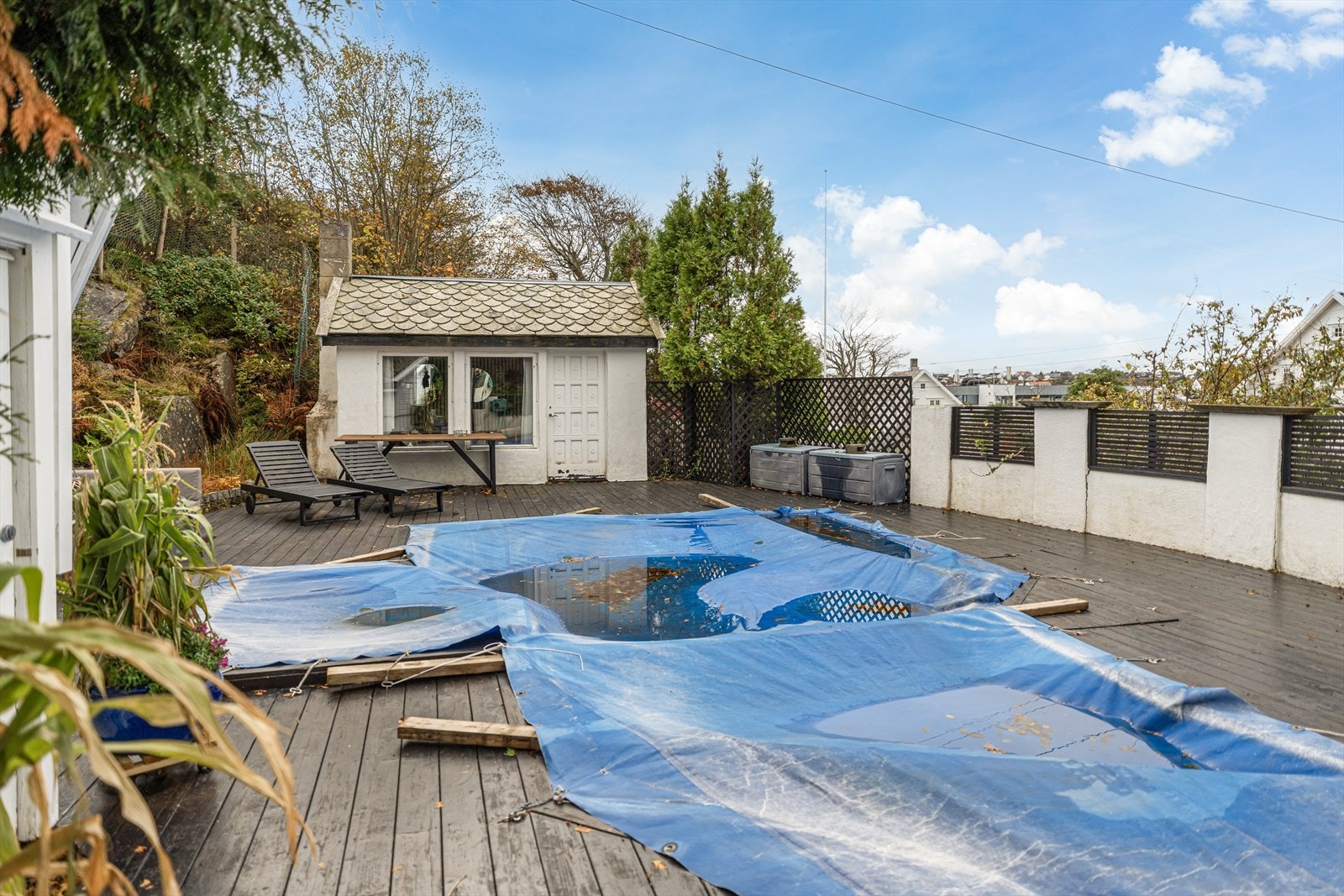 Her ligger alt til rette for å kunne nyte deilige og varme sommerdager med venner og familie Galleribilde