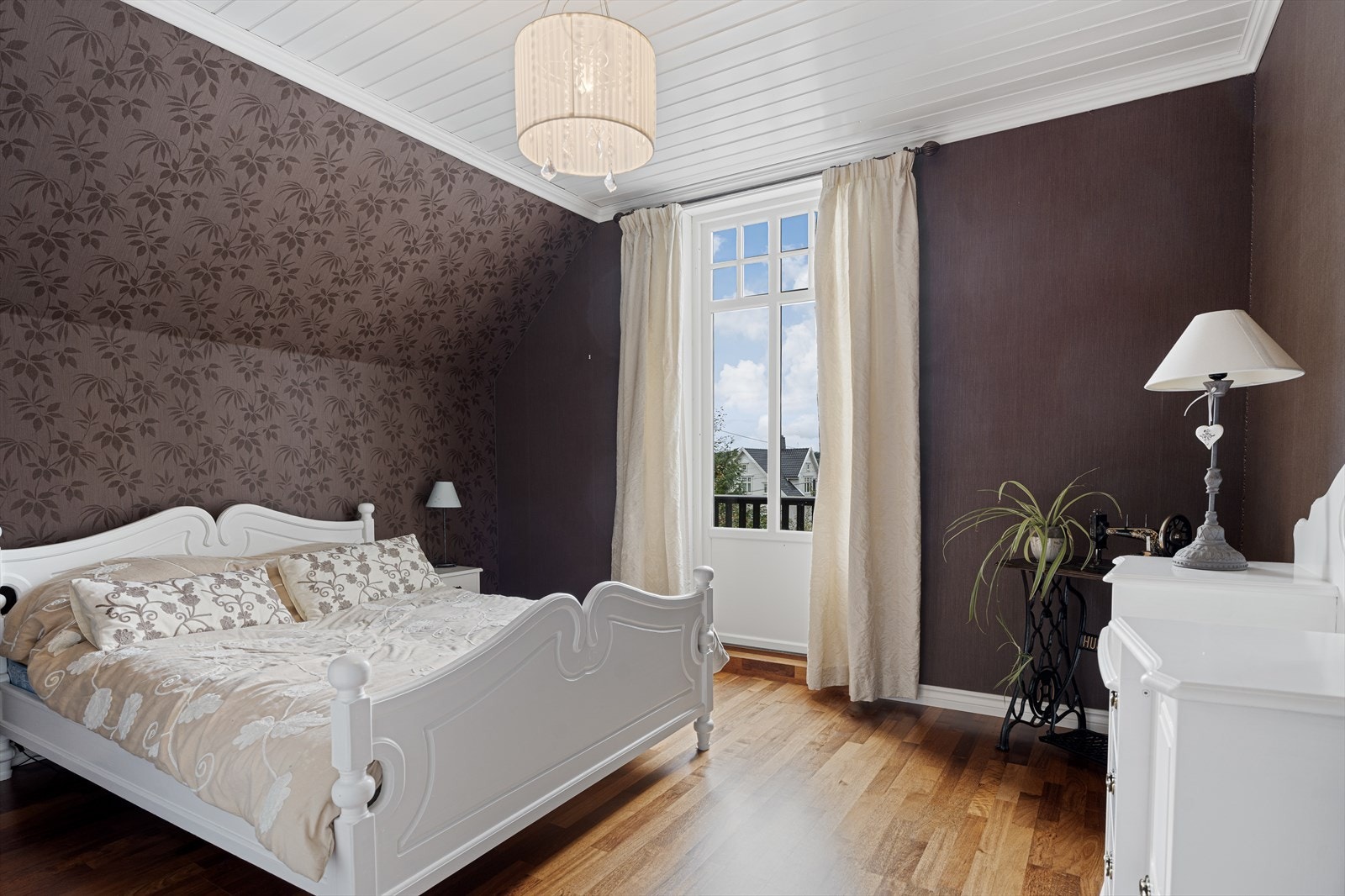 Soverom nr. 2 Galleribilde