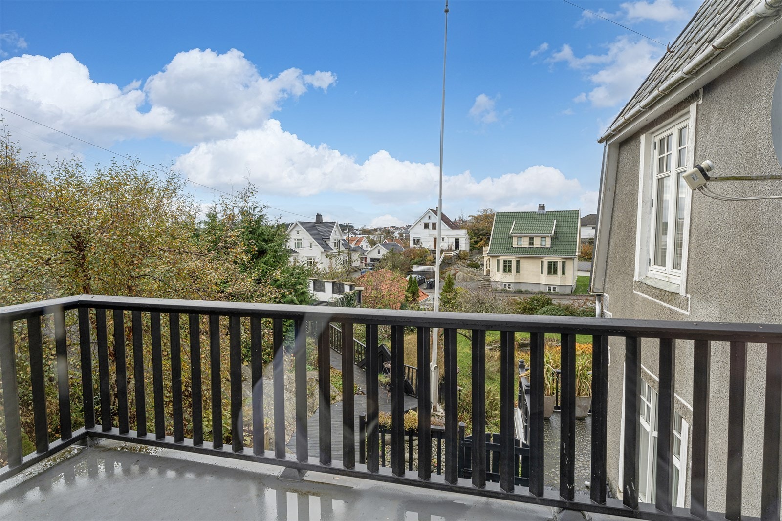 Utsikt fra terrasse i 2. etasje Galleribilde