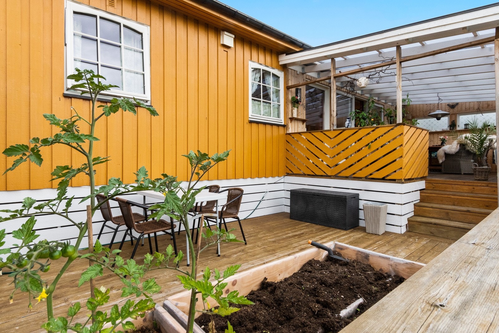Sør-vestvendt markterrasse på ca. 31 kvm Galleribilde