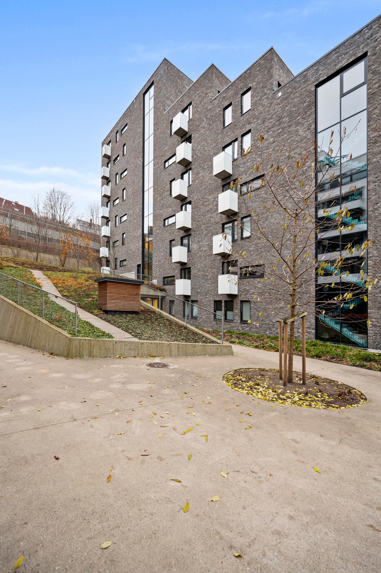 For privatvisning, ta kontakt med Eiendomsmegler Aida Rajic - velkommen! Galleribilde