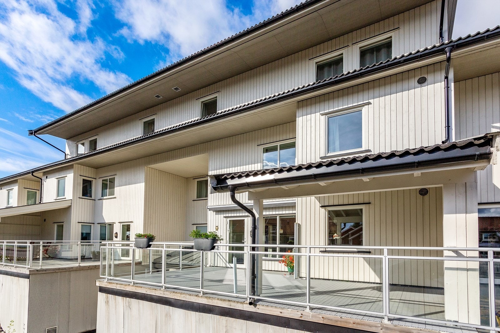 Leiligheten har en sentral og barnevennlig beliggenhet. Galleribilde