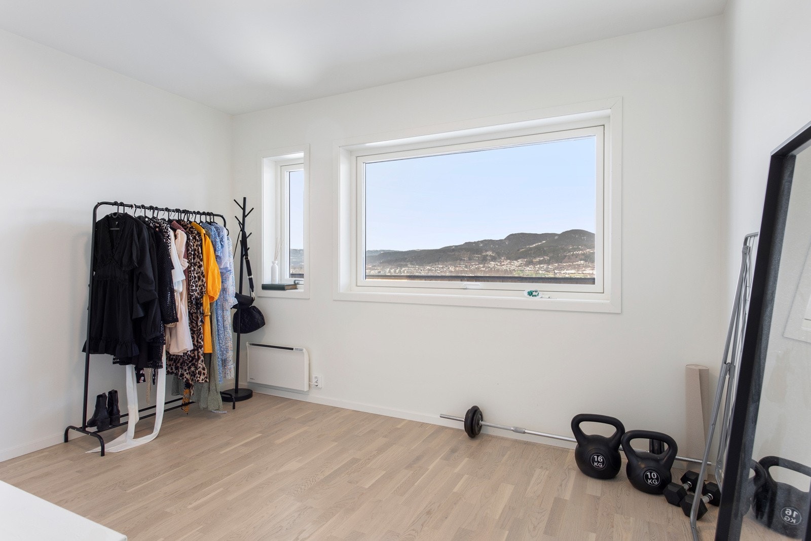 Soverom som er brukt til kontor/lagring Galleribilde