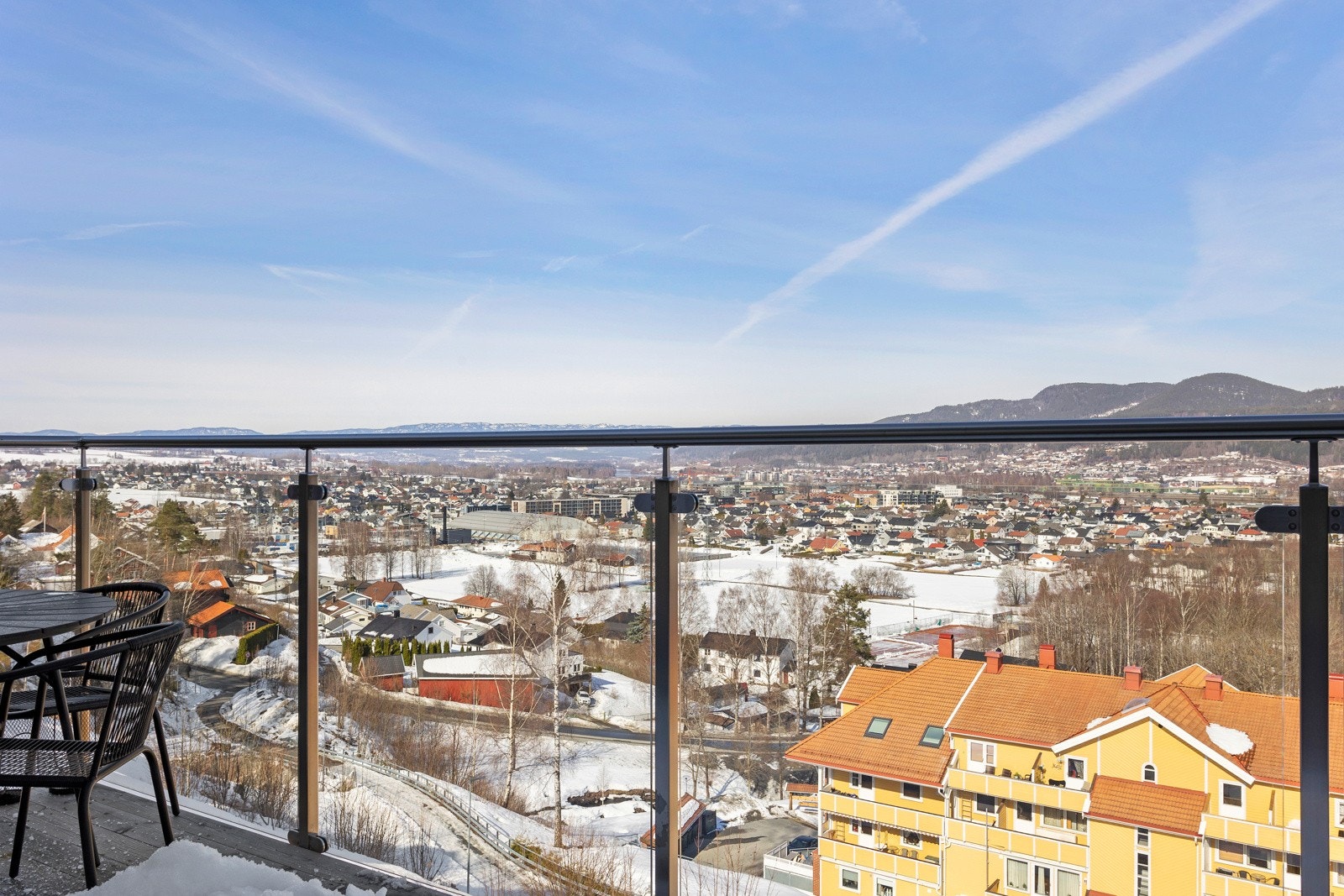Fra balkongen er det fantastisk utsikt Galleribilde