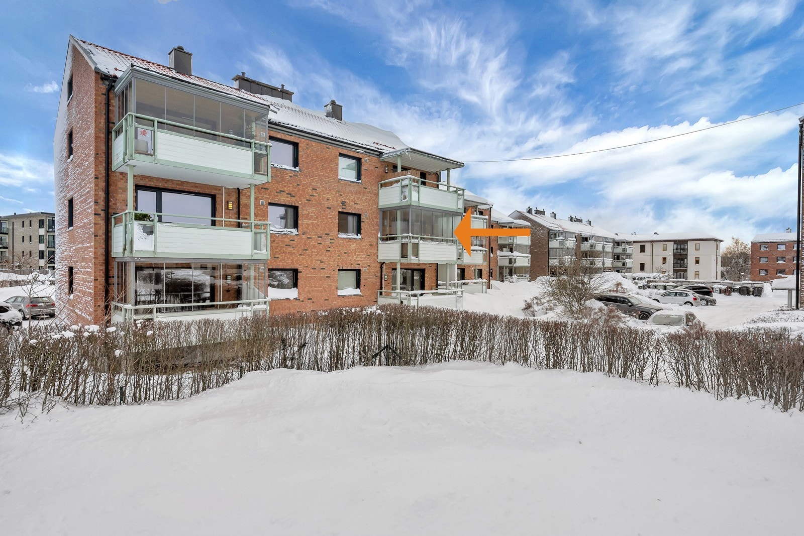 Leiligheten ligger i byggets 2. etasje Galleribilde