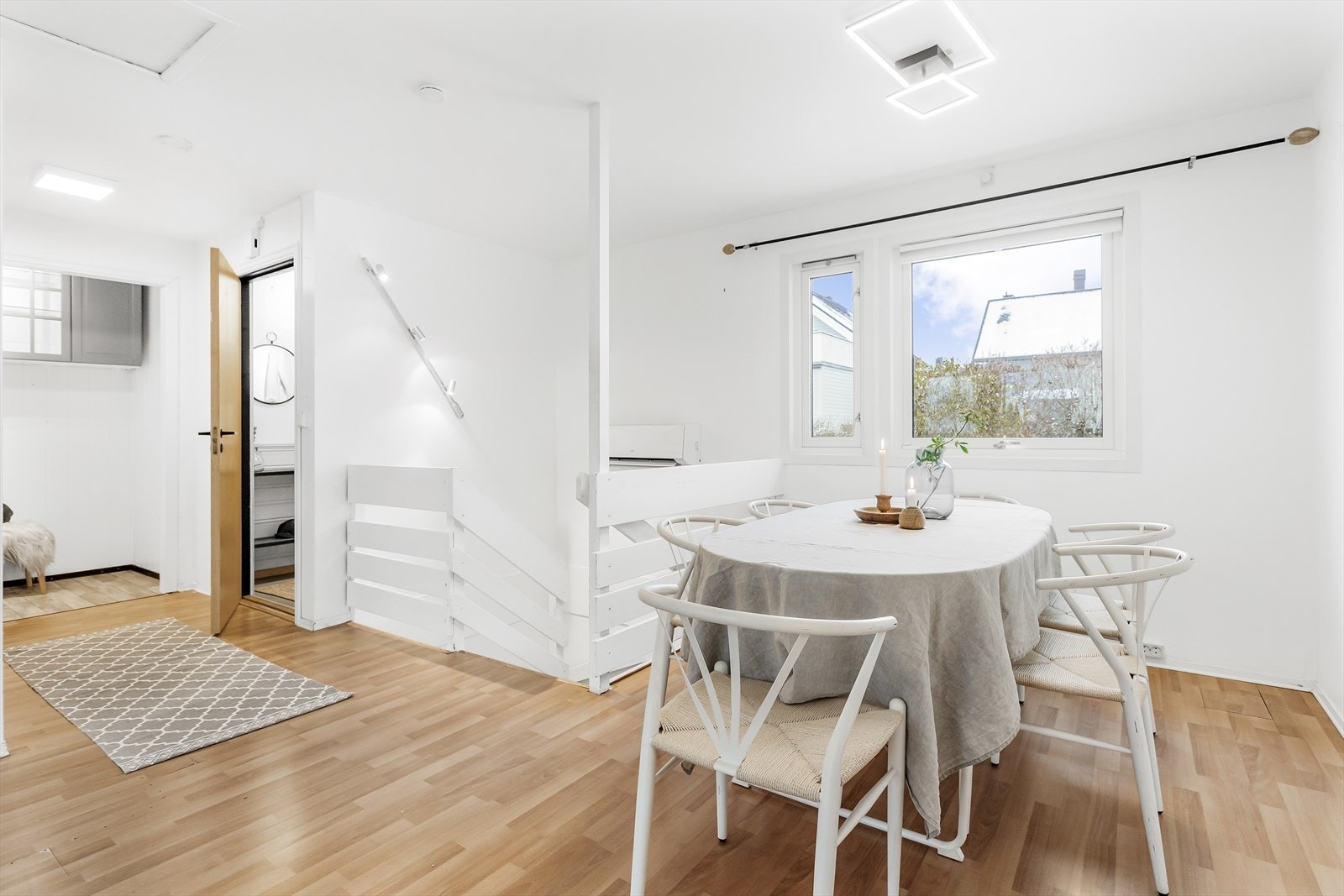 Spisestue. Galleribilde