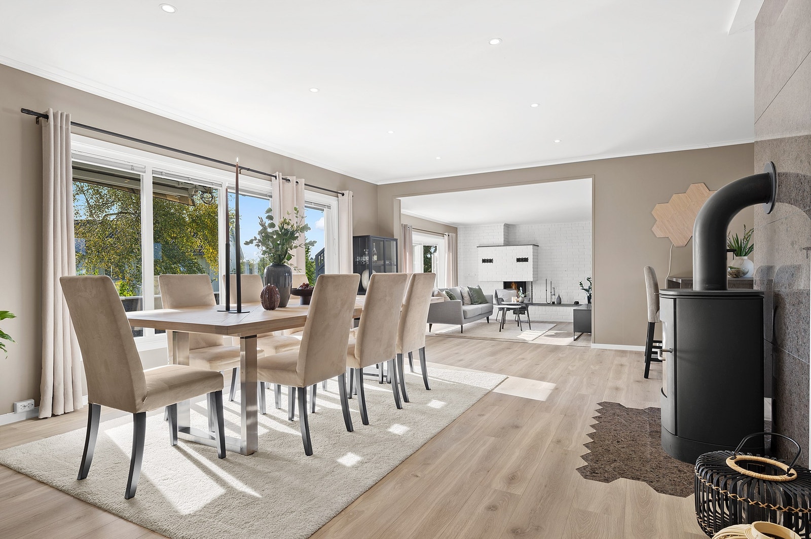 God plass til både store og små middagsselskaper. Galleribilde