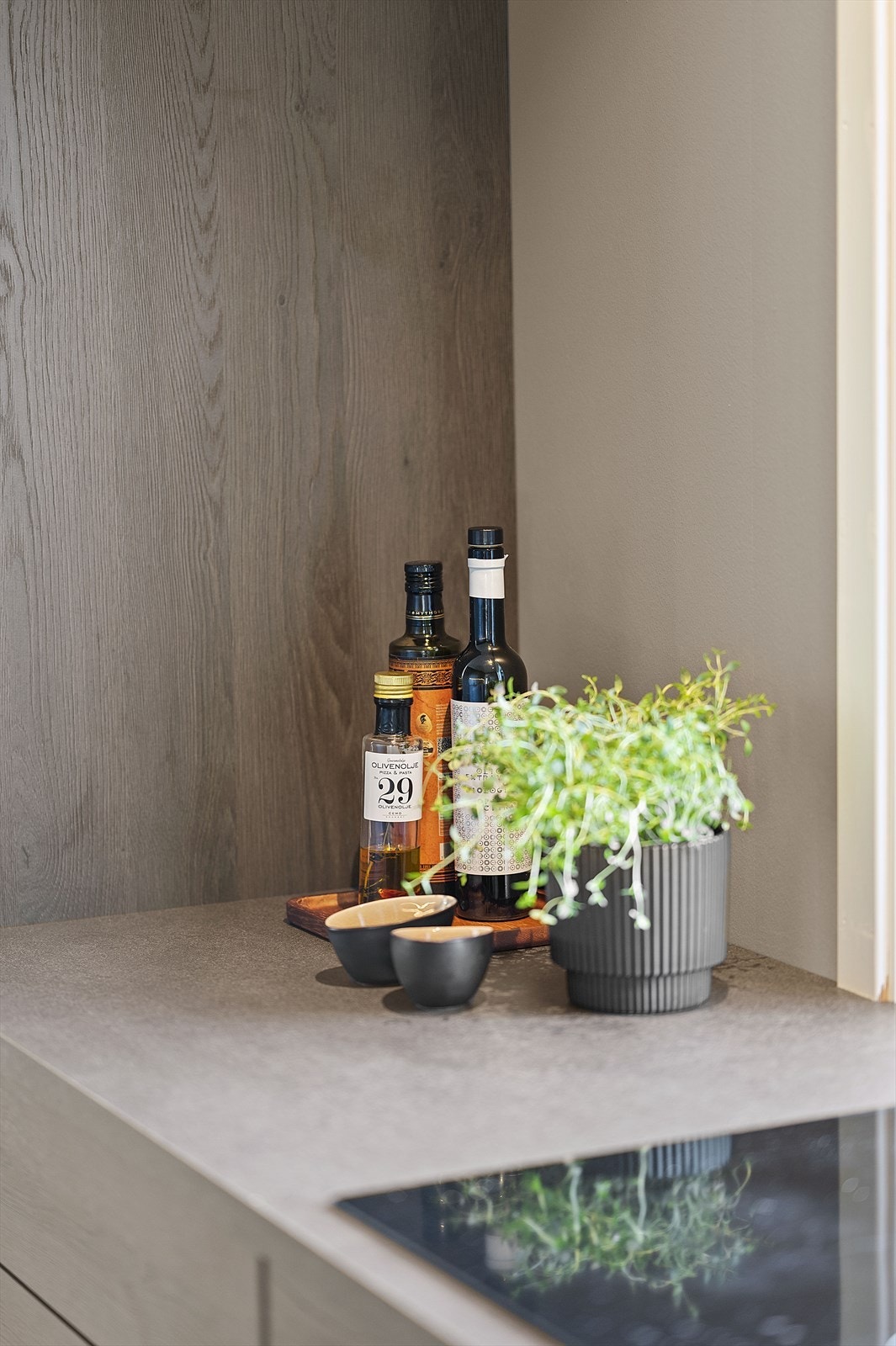 Induksjonstopp og lekre detaljer. Galleribilde