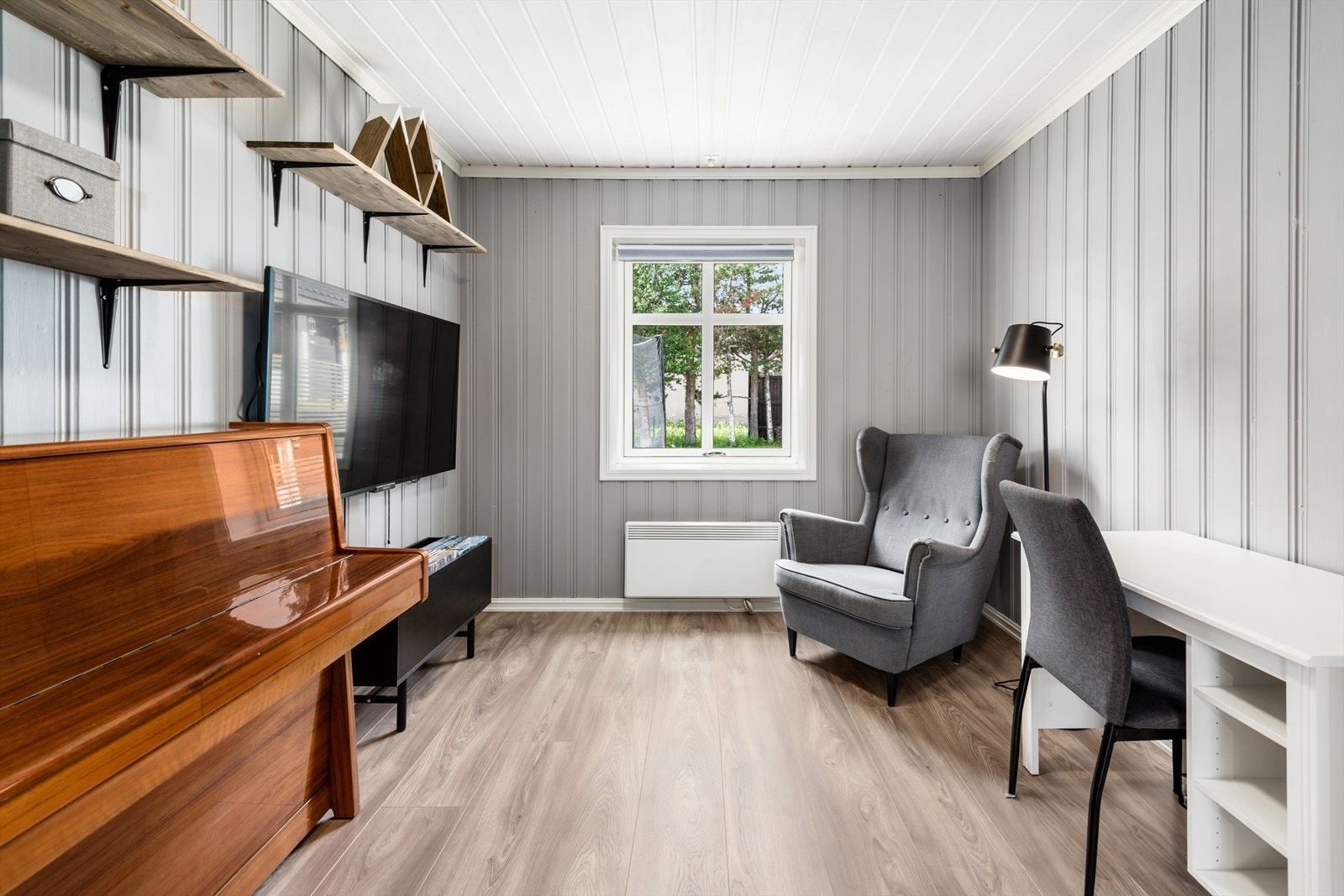 Soverom 1/kontor, 1.etasje Galleribilde