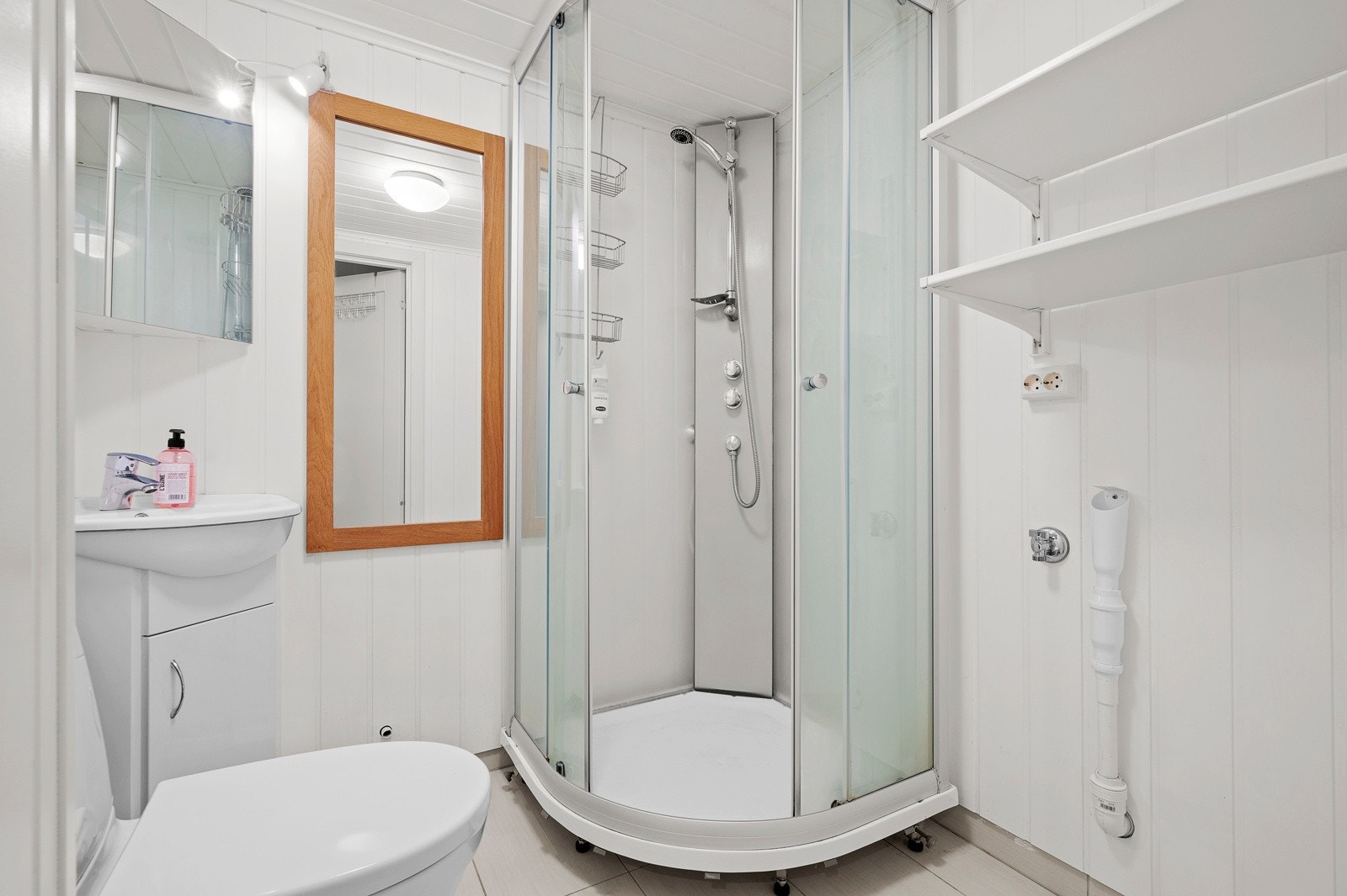 Badet nede Galleribilde