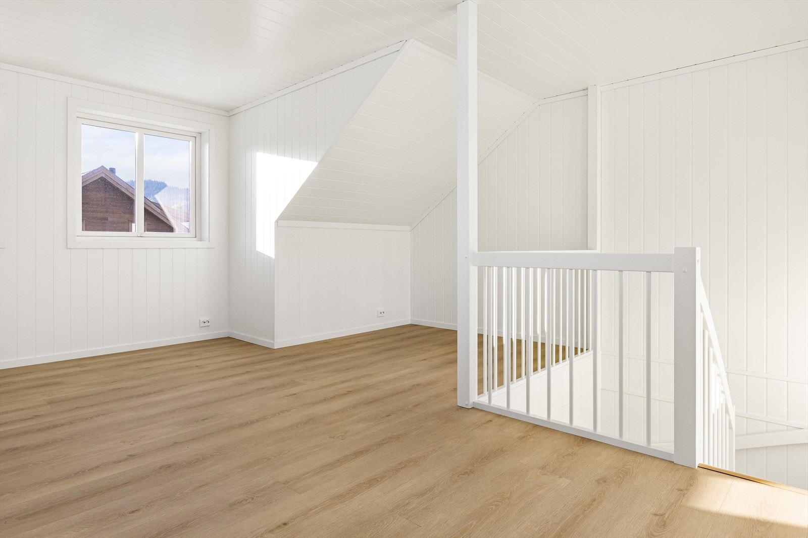 Loftsstue Galleribilde