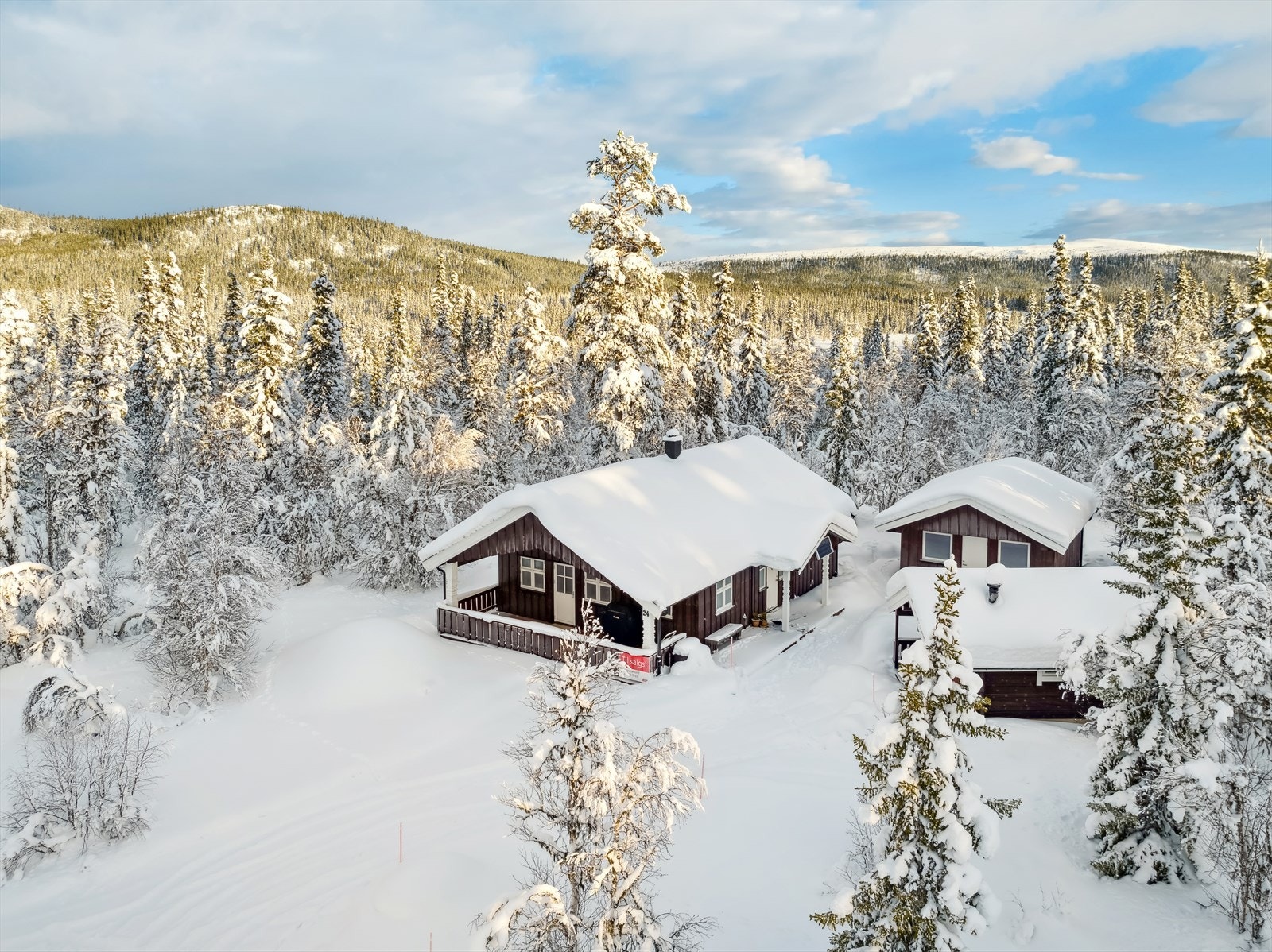Aktiv Eiendomsmegling v/Solveig Granlund har gleden av å presentere Flendammen 24 i Rendalen. Galleribilde