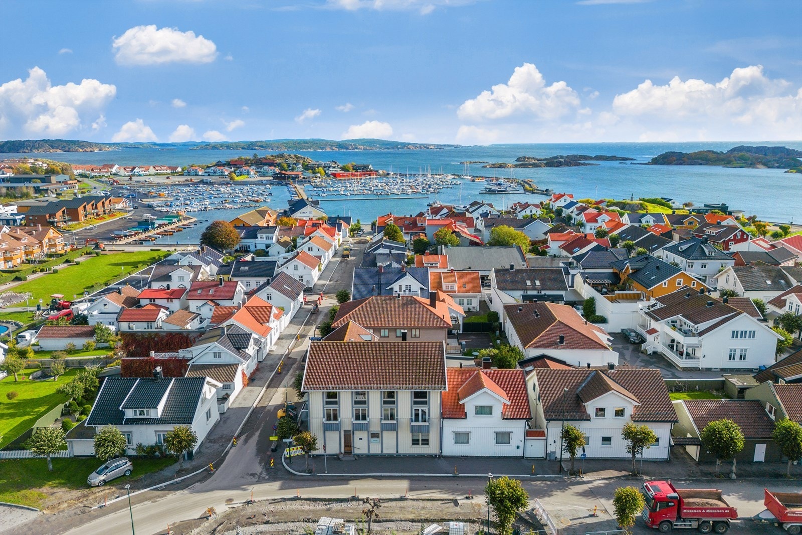 Kort vei til vakre Stavern havn og flotte museumsområder på Fredriks Vern. Galleribilde