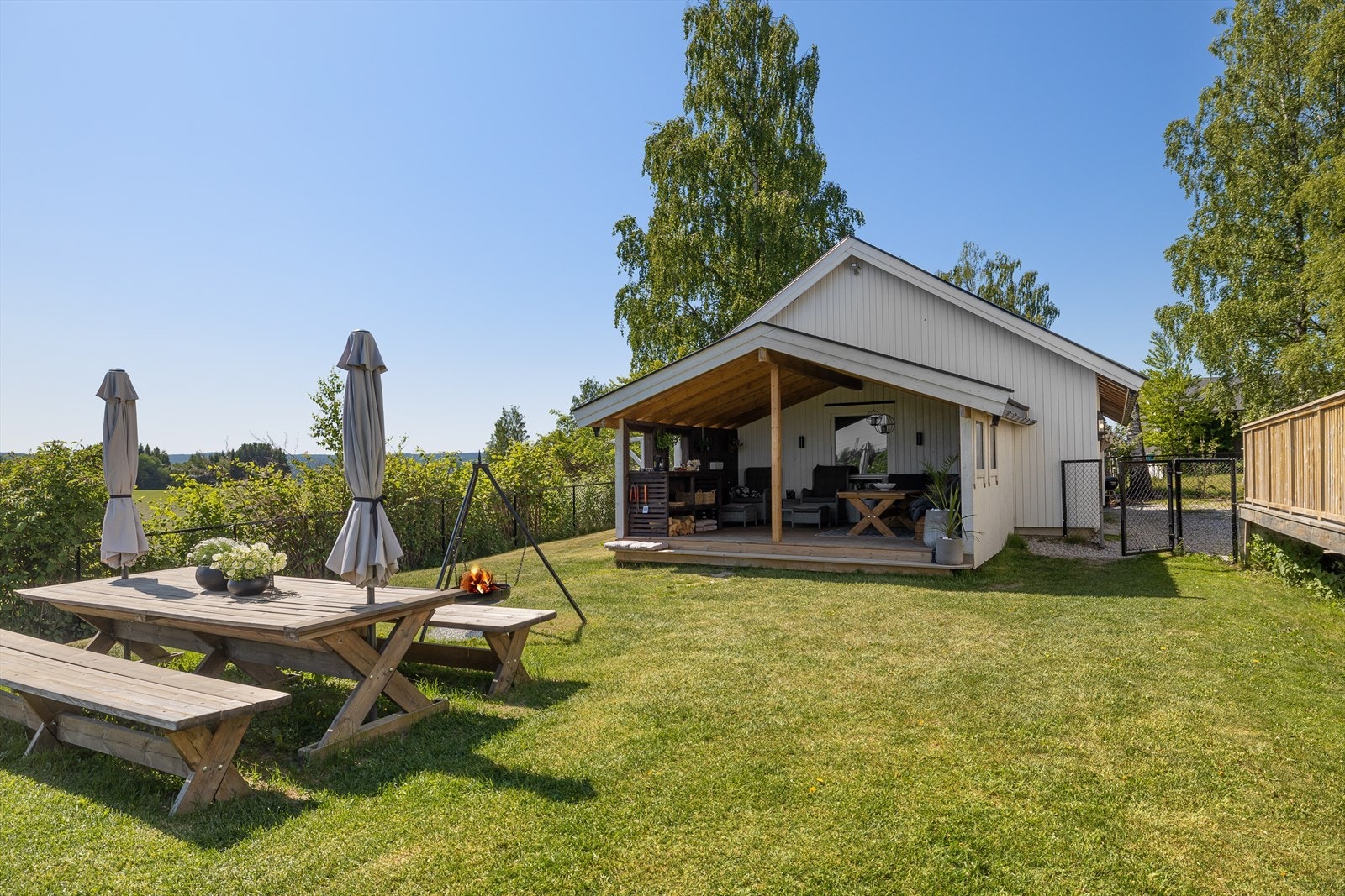 Her kan du nyte dager og kvelder både vår, sommer og høst. Galleribilde