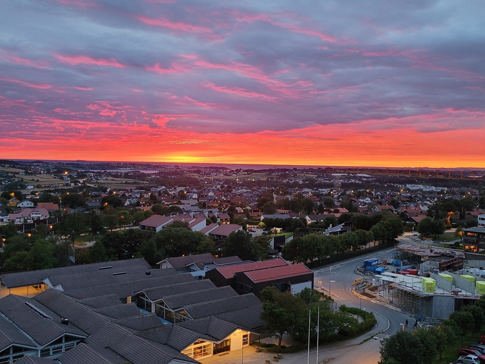 Her ligger alt til rette for fantastiske og fargerike solnedganger. Galleribilde