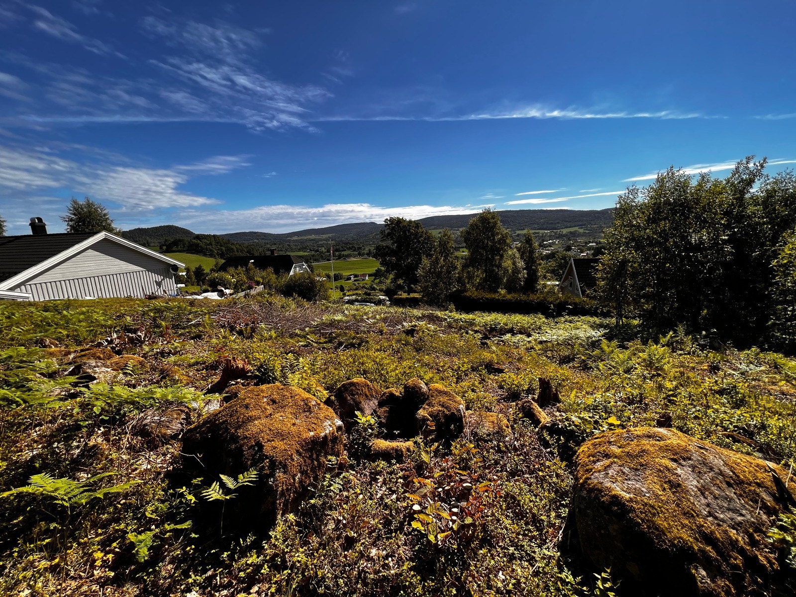 Iflg eier er det mulig å renne inn fra Svarstad skisenter og ned til eiendommen. Galleribilde