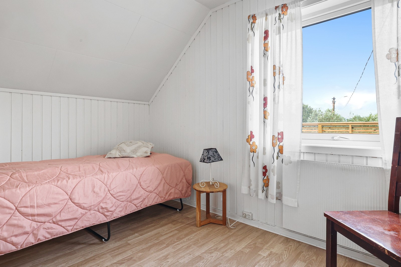Soverommet passer fint som gjesterom eller hjemmekontor. Galleribilde