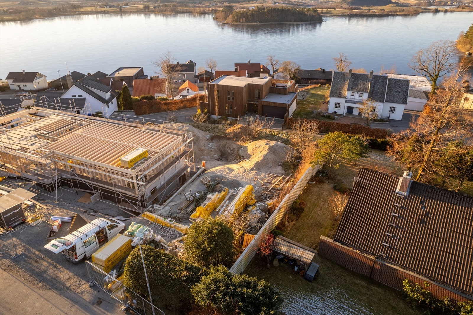 Tomt_bak_07.jpg Galleribilde