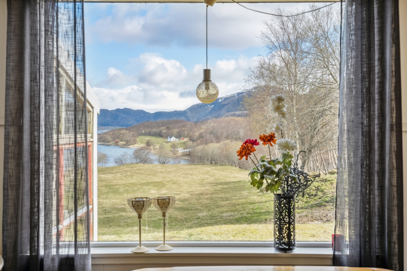 Utsikt fra stua Galleribilde