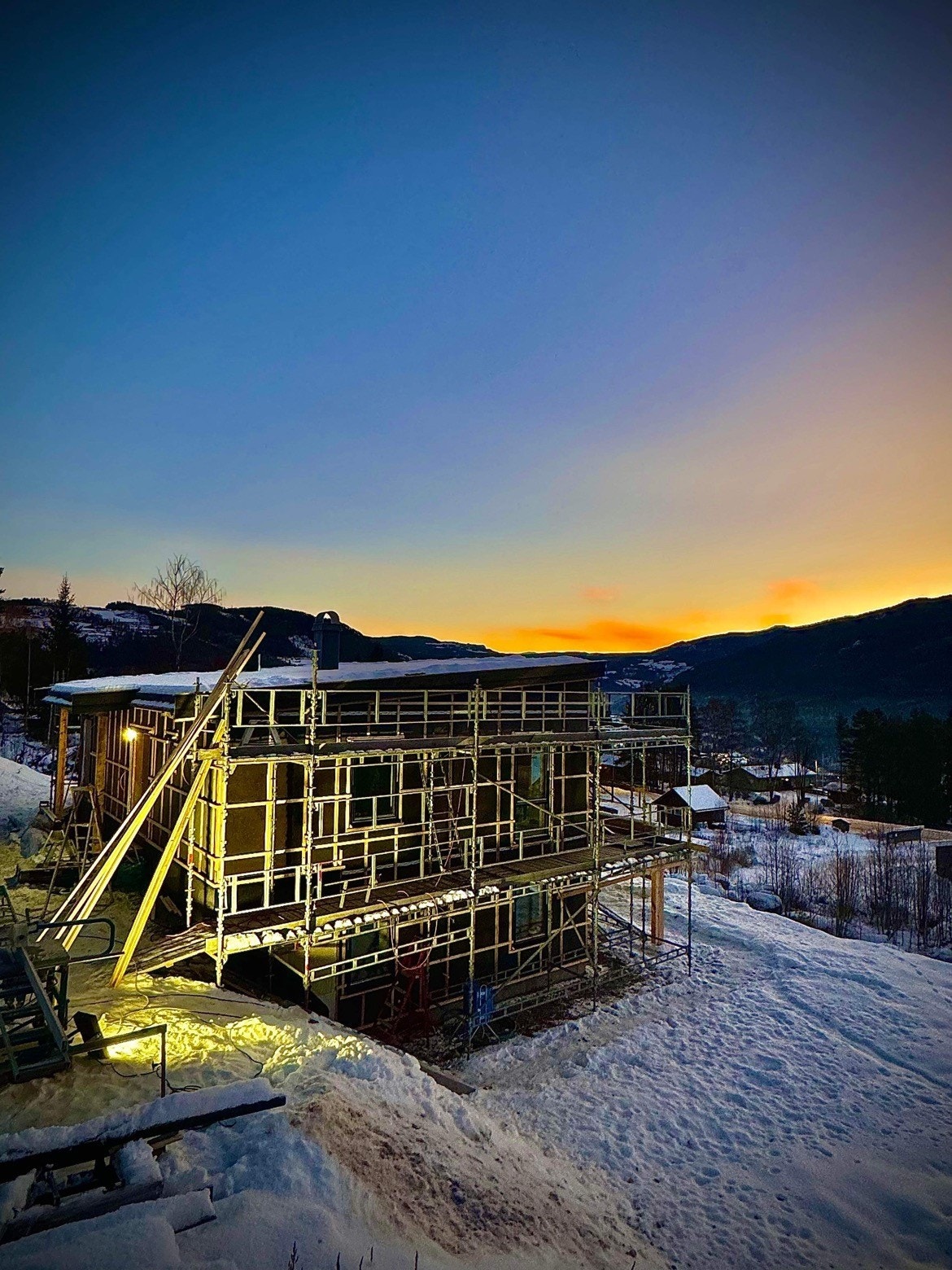 Koselig kveldsstemning med utsikt mot Gol. Galleribilde