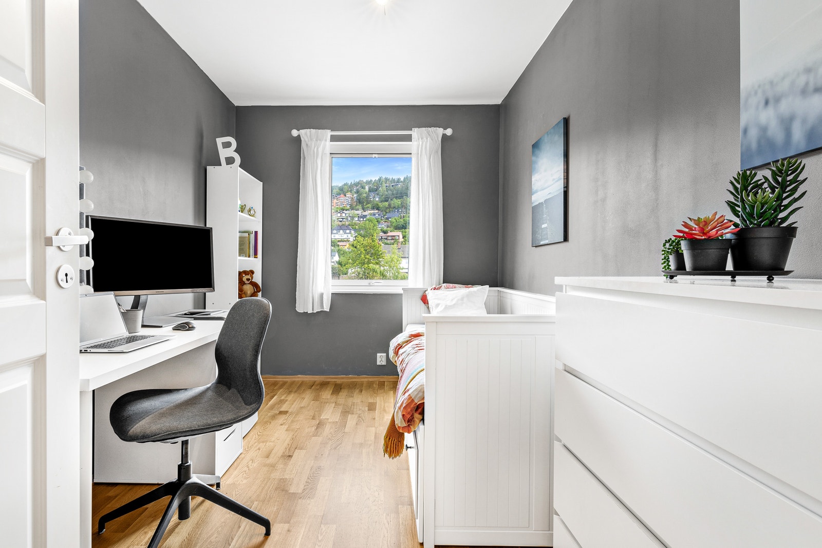 Et koselig barnerom, gjesterom eller kontor Galleribilde