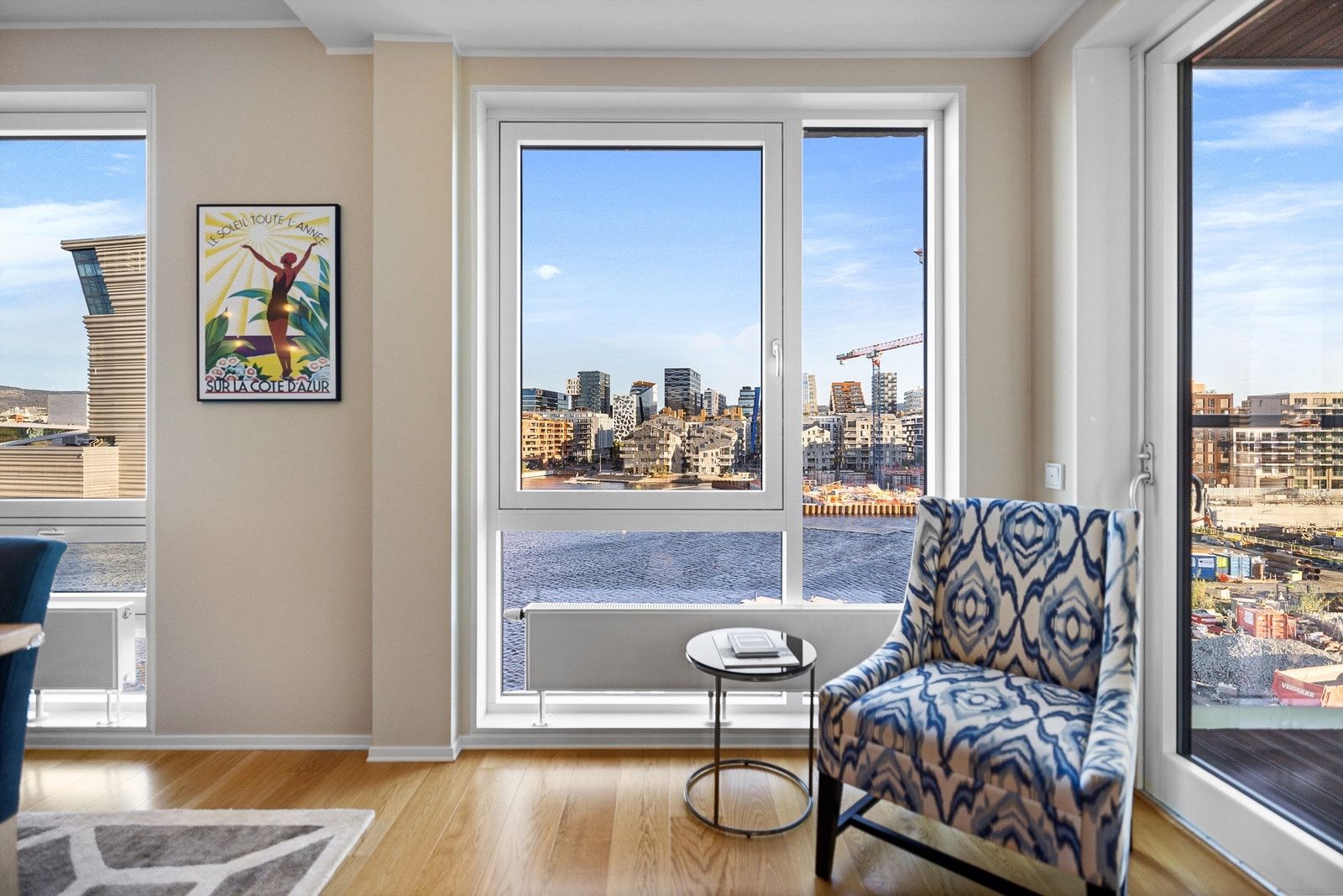 Utsikt og lys- ut mot Bjøvika Galleribilde