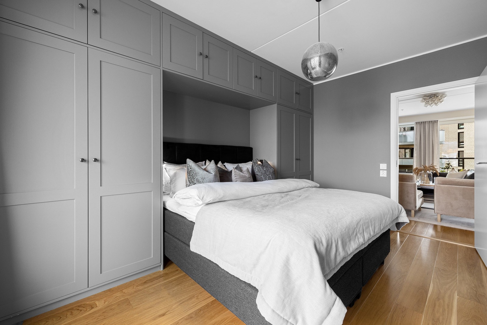 Master bedroom med inngang fra stuen Galleribilde