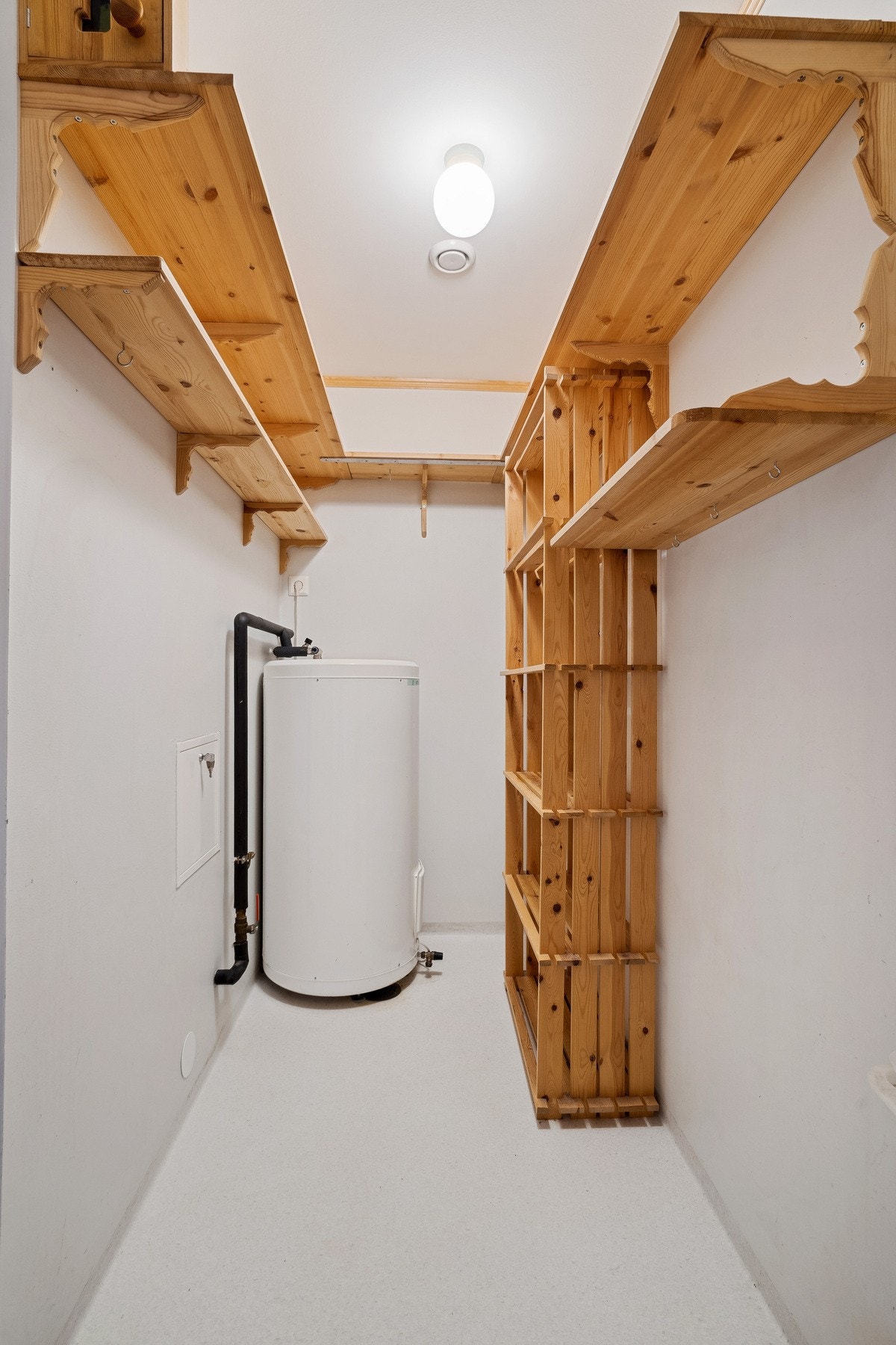 Praktisk bod på ca. 4 kvm. Galleribilde