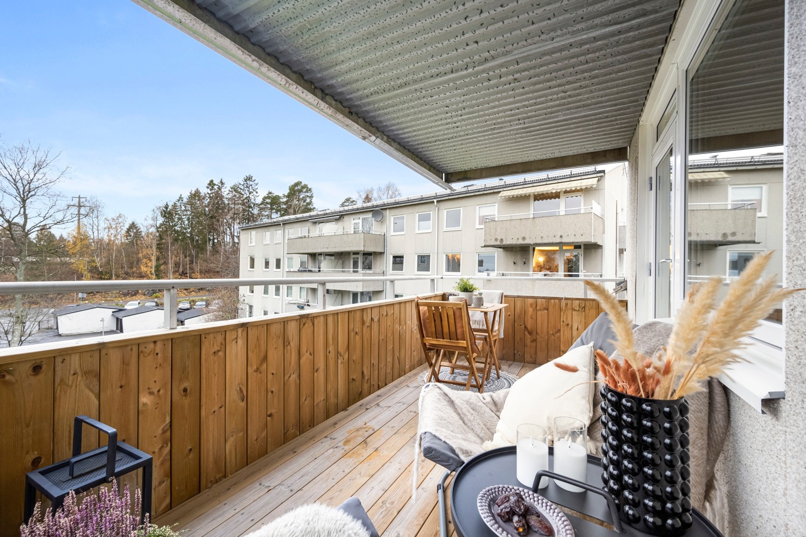 Her kan du nyte solen fra ca kl 13 - 20.30 sommerstid Galleribilde