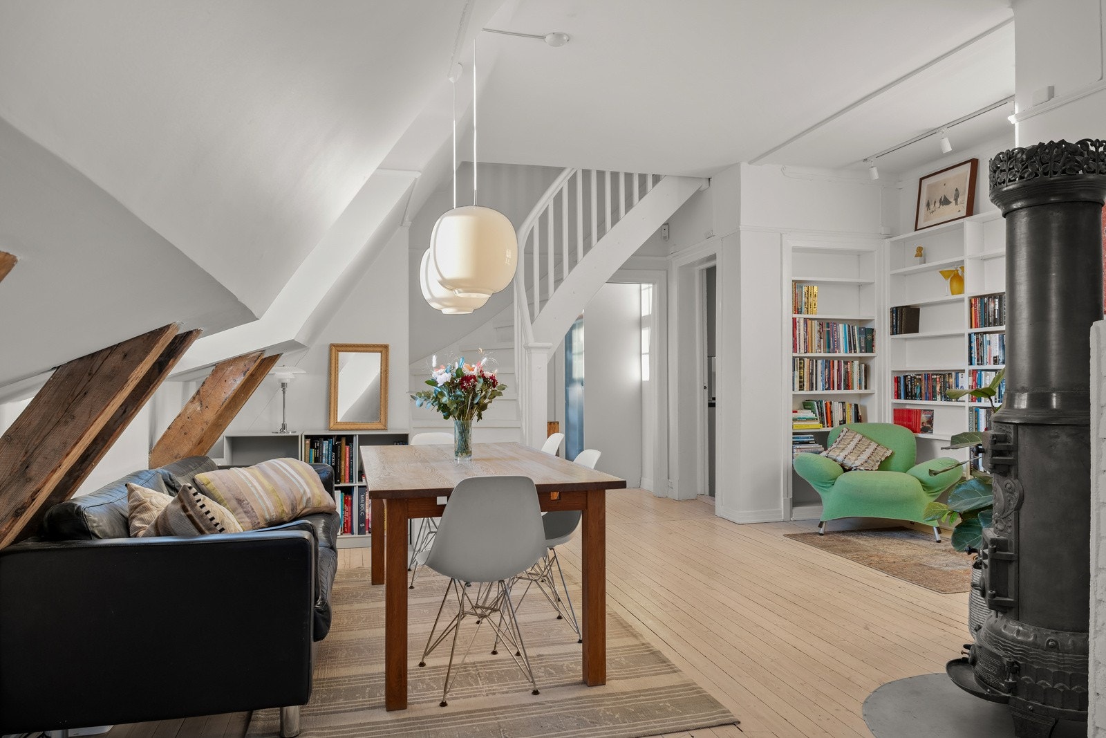 Spisestue. Galleribilde