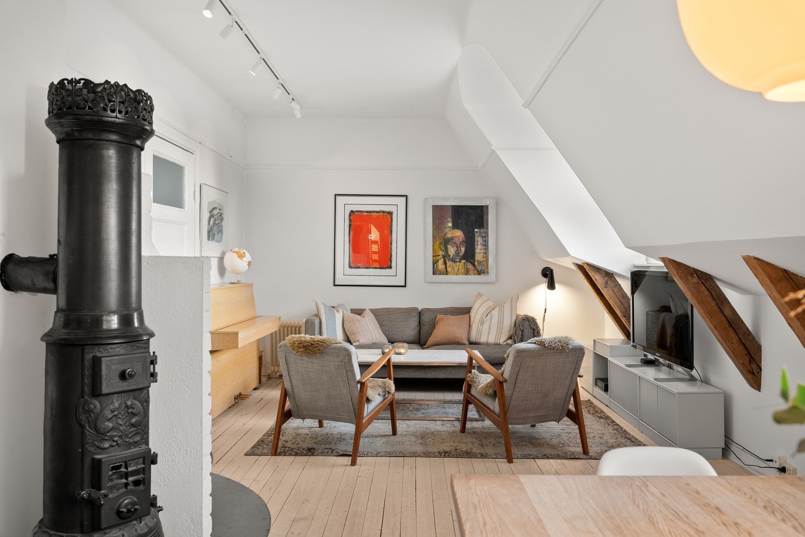 Flotte originale tregulv i hovedetasjen. Galleribilde