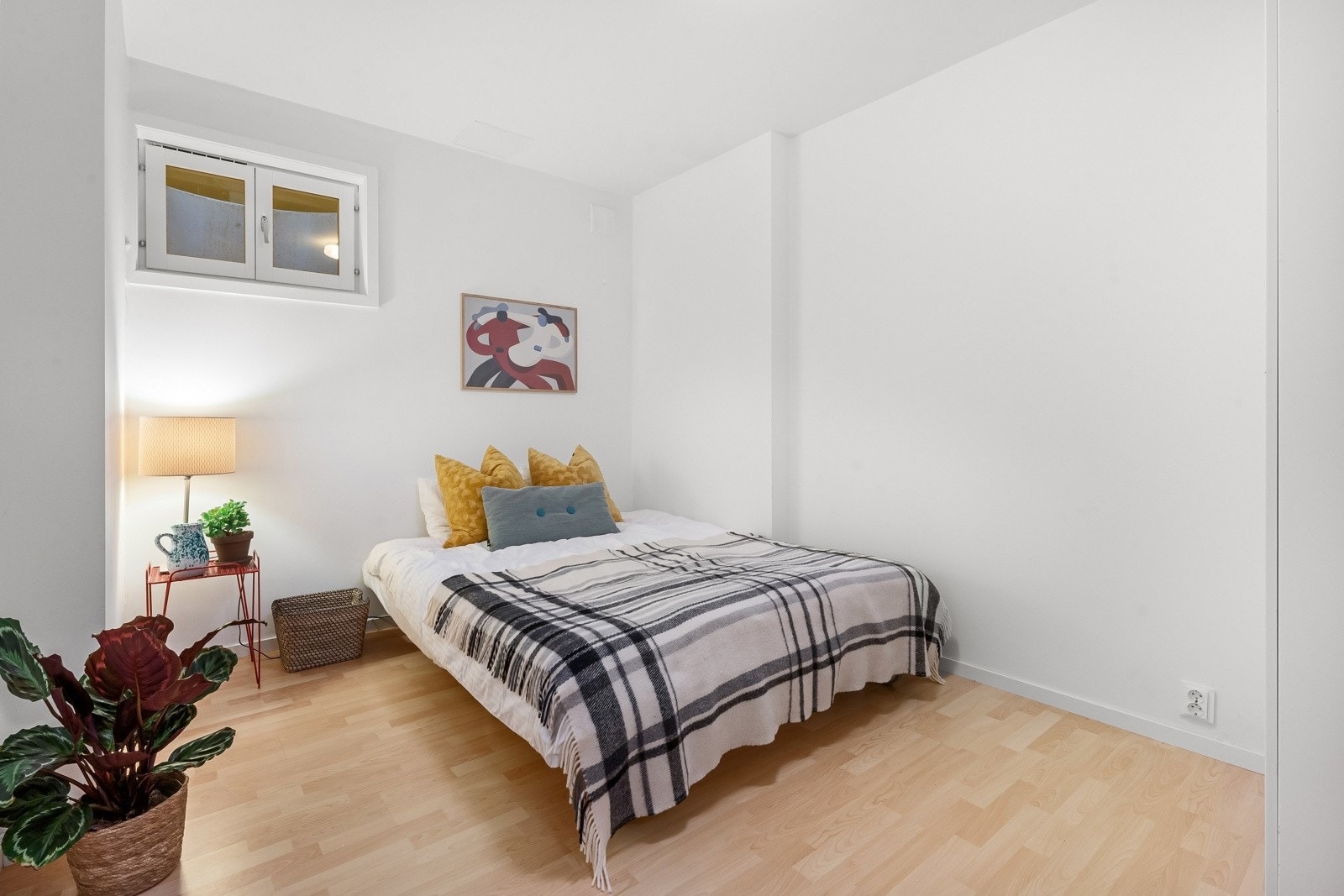 Innredet rom underetasjen (ikke godkjent for varig opphold). Galleribilde