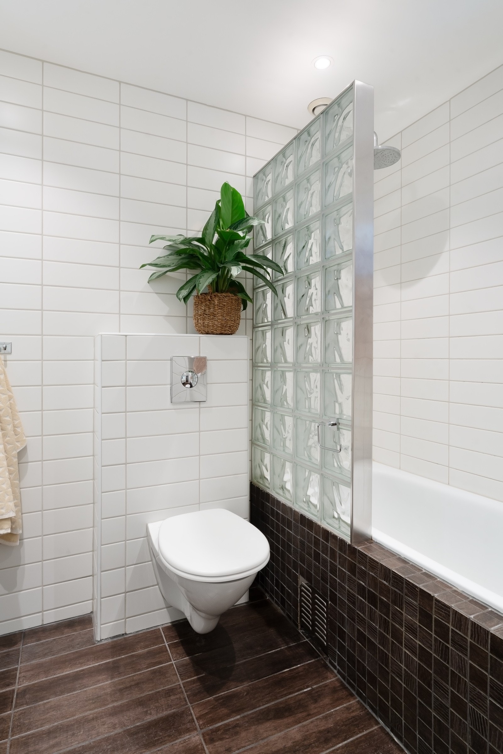 Her er det også deilig badekar for ekstra velvære. Galleribilde