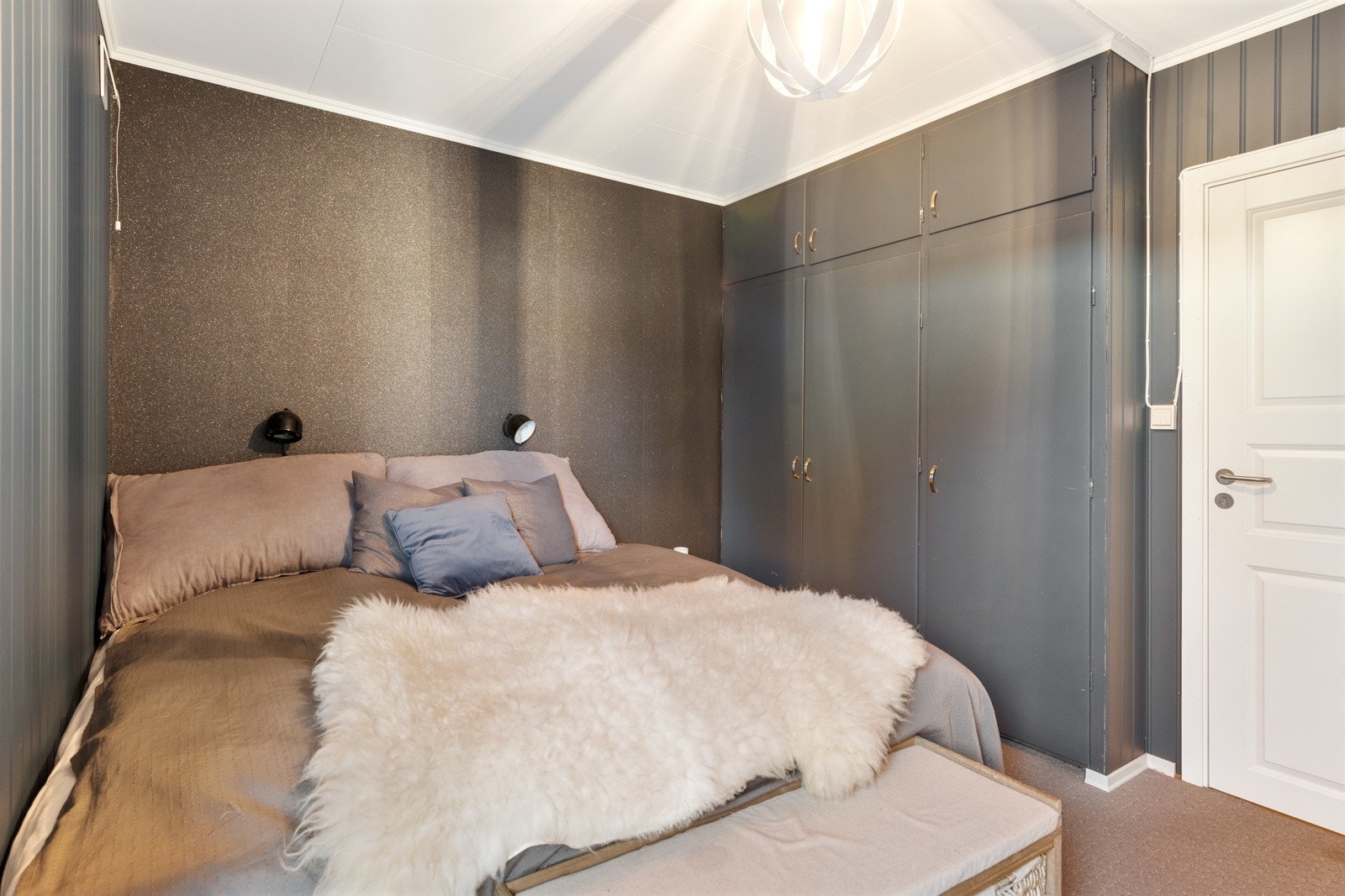 Soverom. Galleribilde