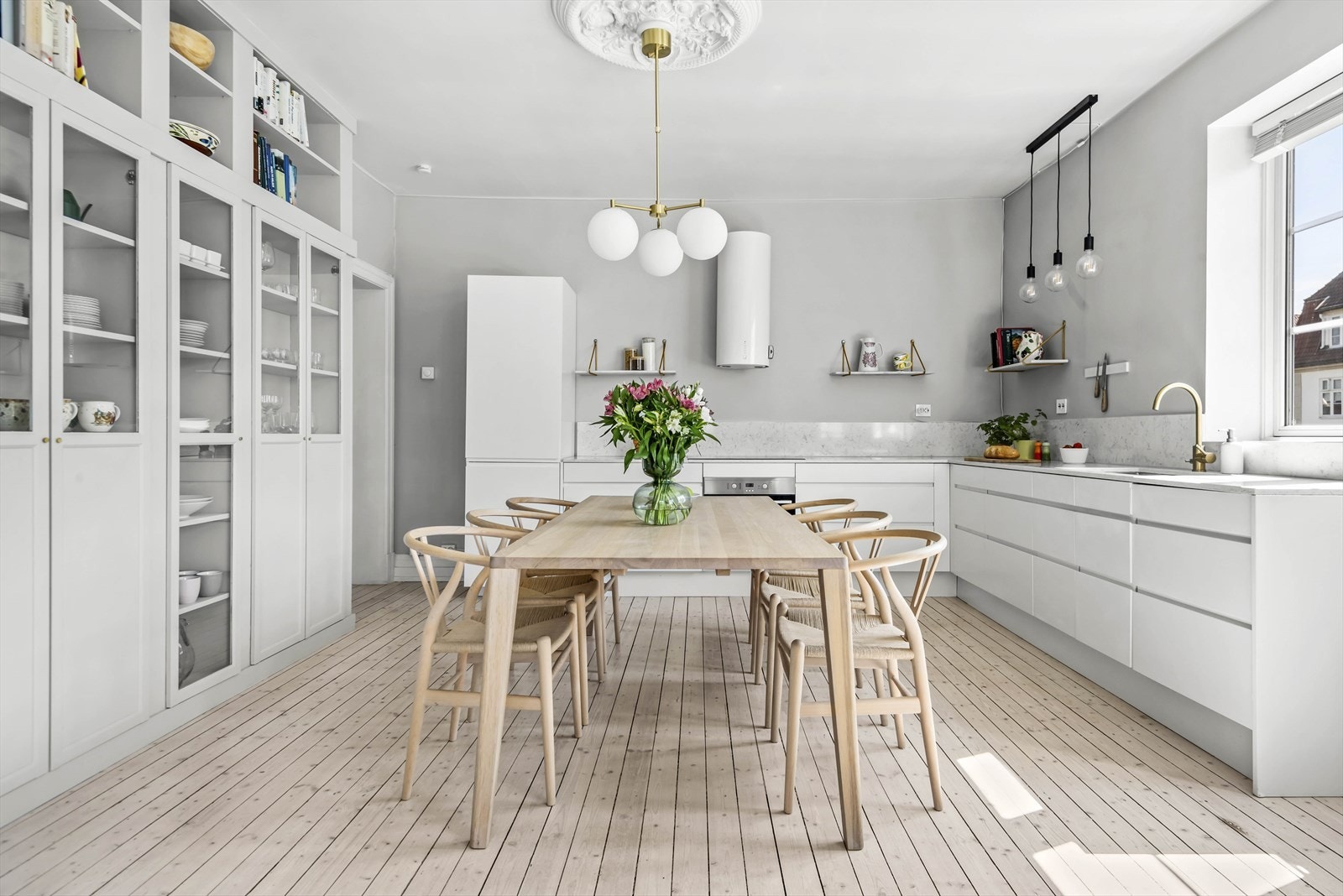 Stilrent og moderne kjøkken fra 2017 Galleribilde