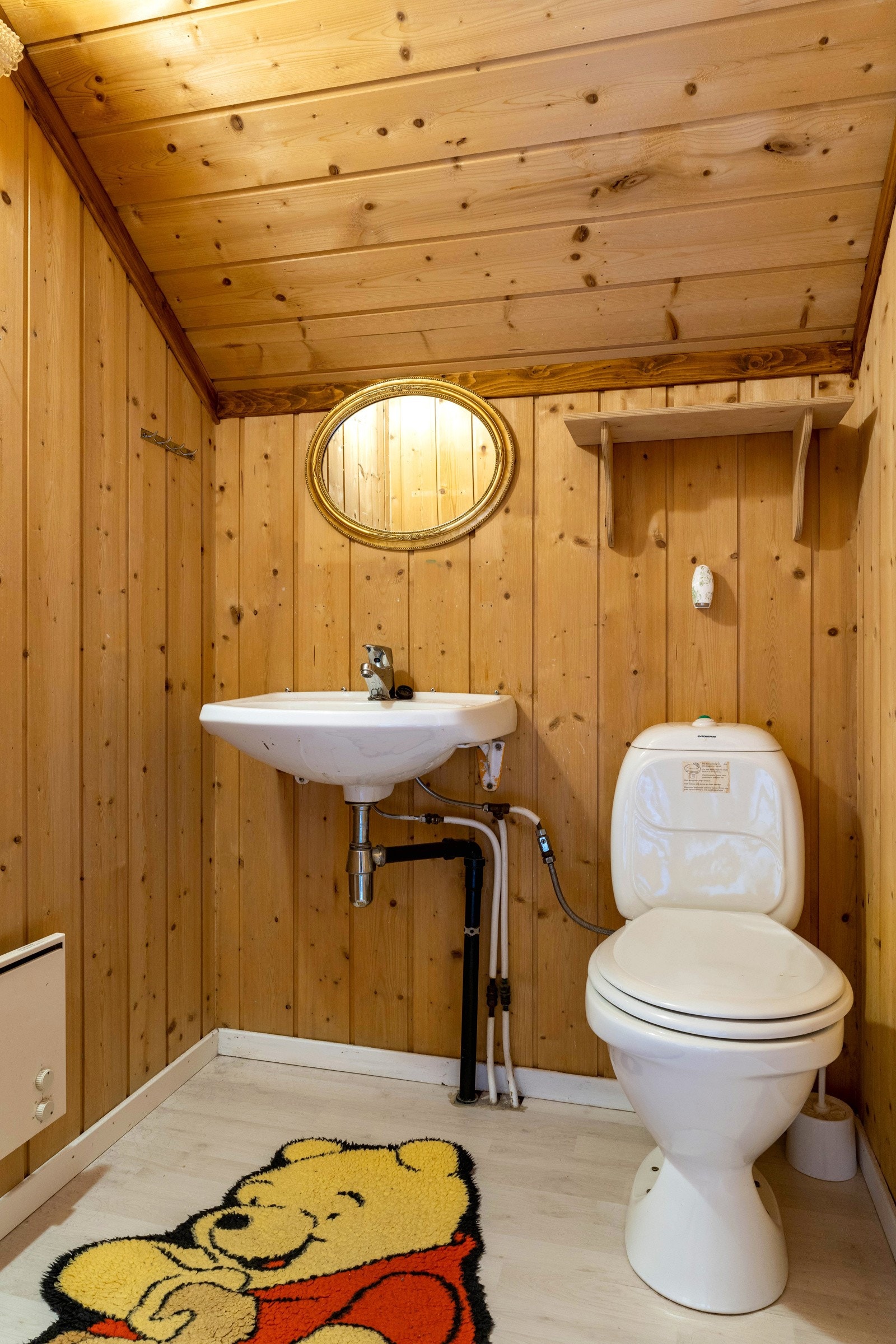 Toalettrom tilknyttet det ene soverommet. Galleribilde